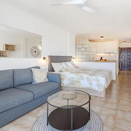 Heated Pool Marina Primavera Апартаменти *