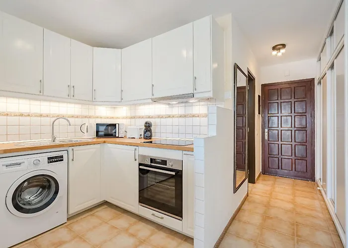 Heated Pool Marina Primavera Costa Adeje (Tenerife)